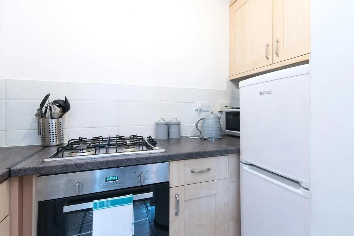 Lambley Court - Cozy Break In Mapperley Aparthotel Nottingham